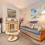 Finest Retreats - Mumbles Whitby